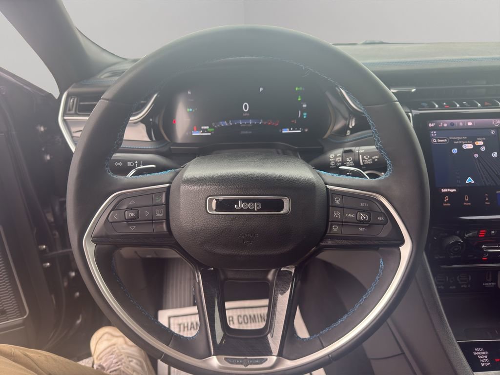 Used 2023 Jeep Grand Cherokee Trailhawk w/ Luxury Tech Group III image 12