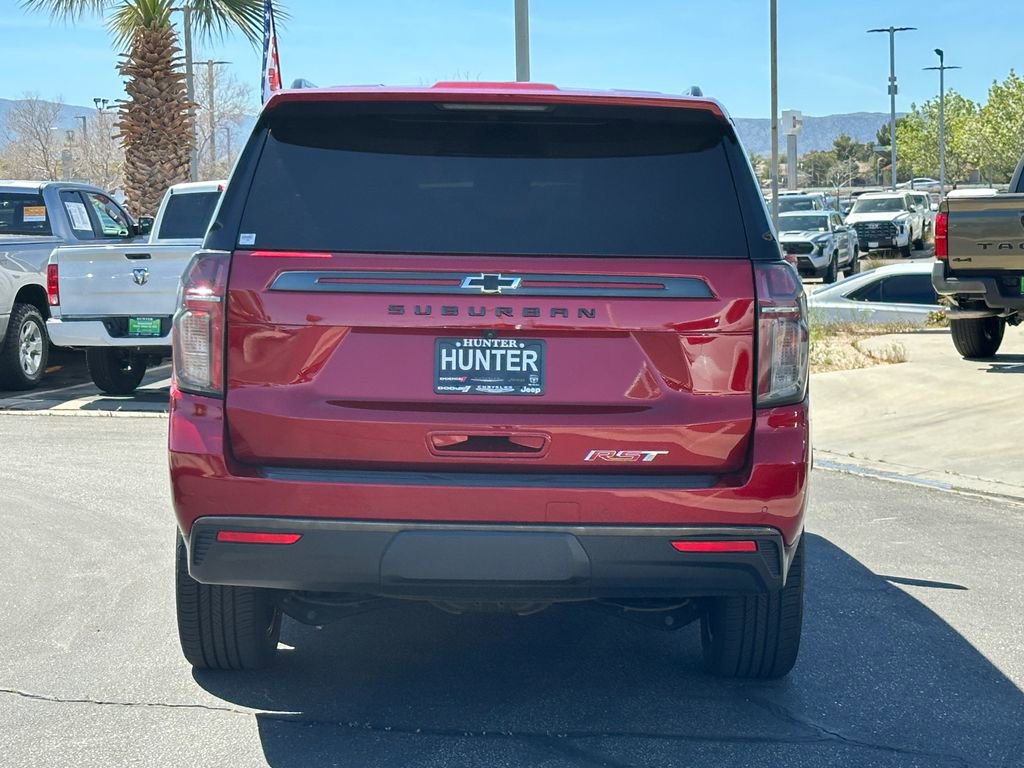 Used 2021 Chevrolet Suburban RST w/ Luxury Package image 6