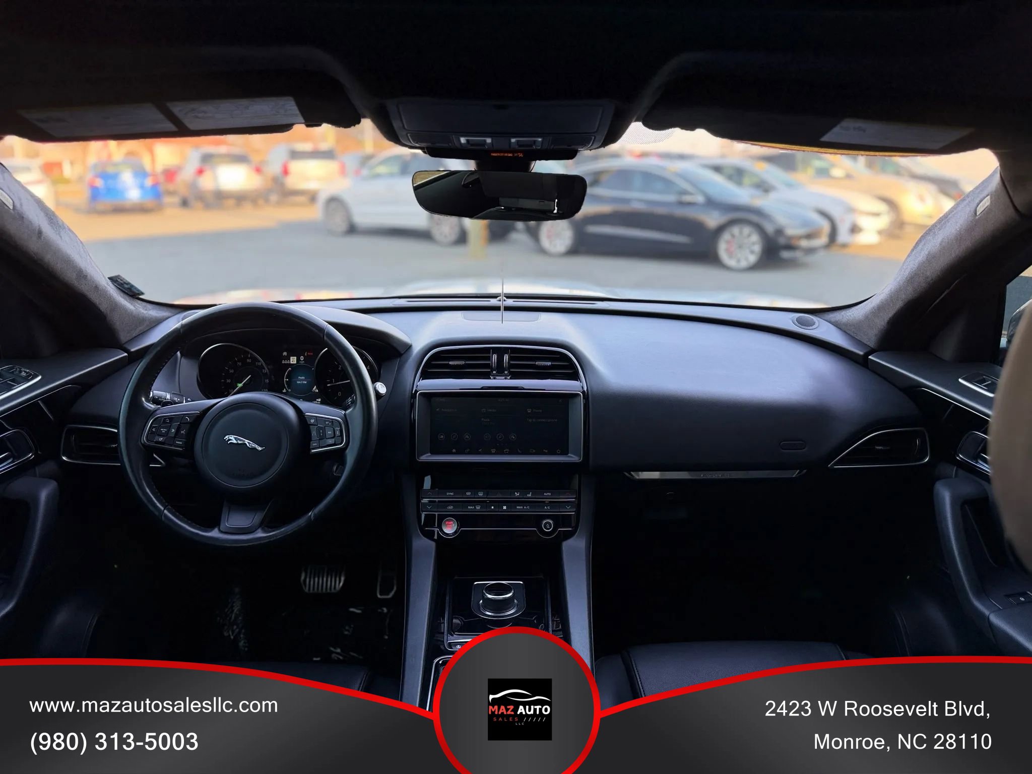 Used 2019 Jaguar F-PACE Premium image 8