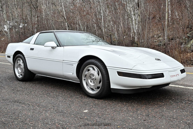 Used 1995 Chevrolet Corvette Coupe image 12