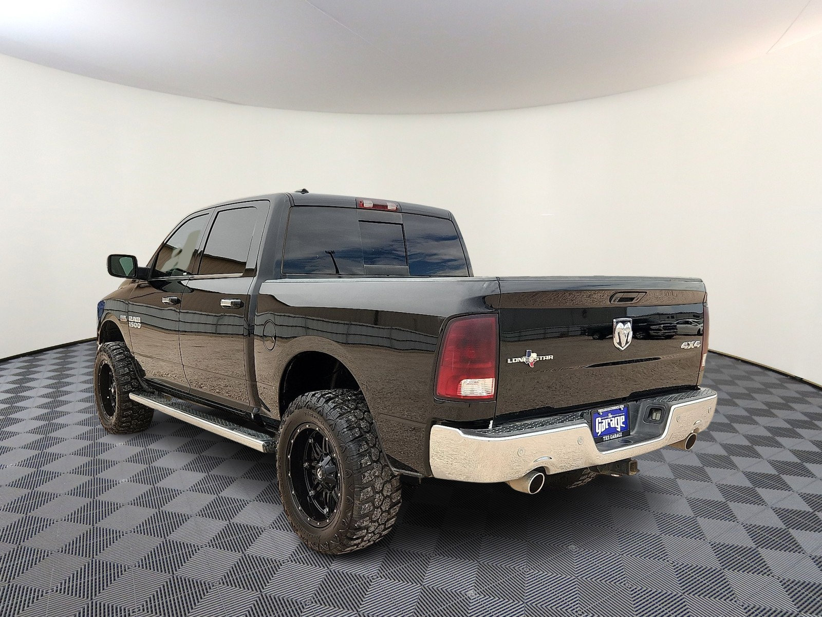 Used 2018 RAM 1500 Lone Star AWD/4WD image 3