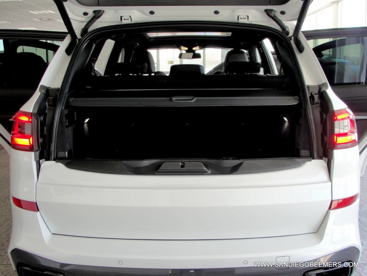 Used 2022 BMW X5 sDrive40i w/ M Sport Package image 74