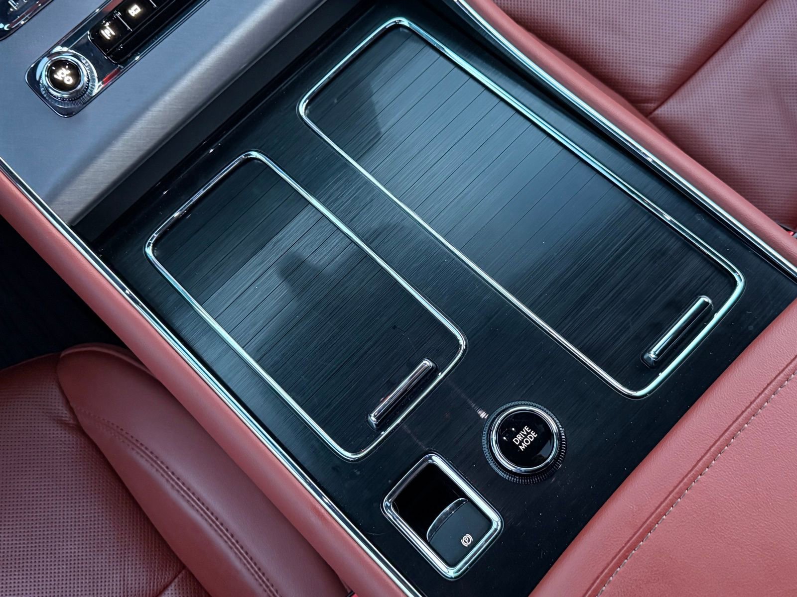 Used 2025 Lincoln Aviator Reserve w/ Illumination Package AWD/4WD image 28