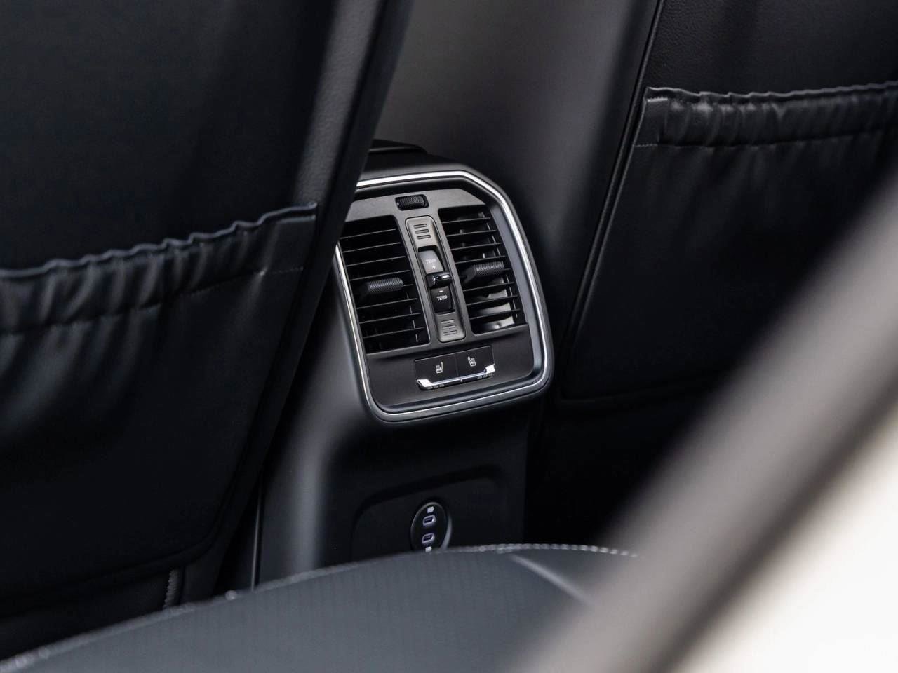 New 2026 Porsche Macan GTS image 88