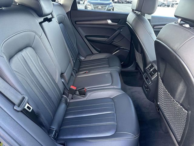Used 2022 Audi Q5 2.0T Premium w/ Convenience Package image 11