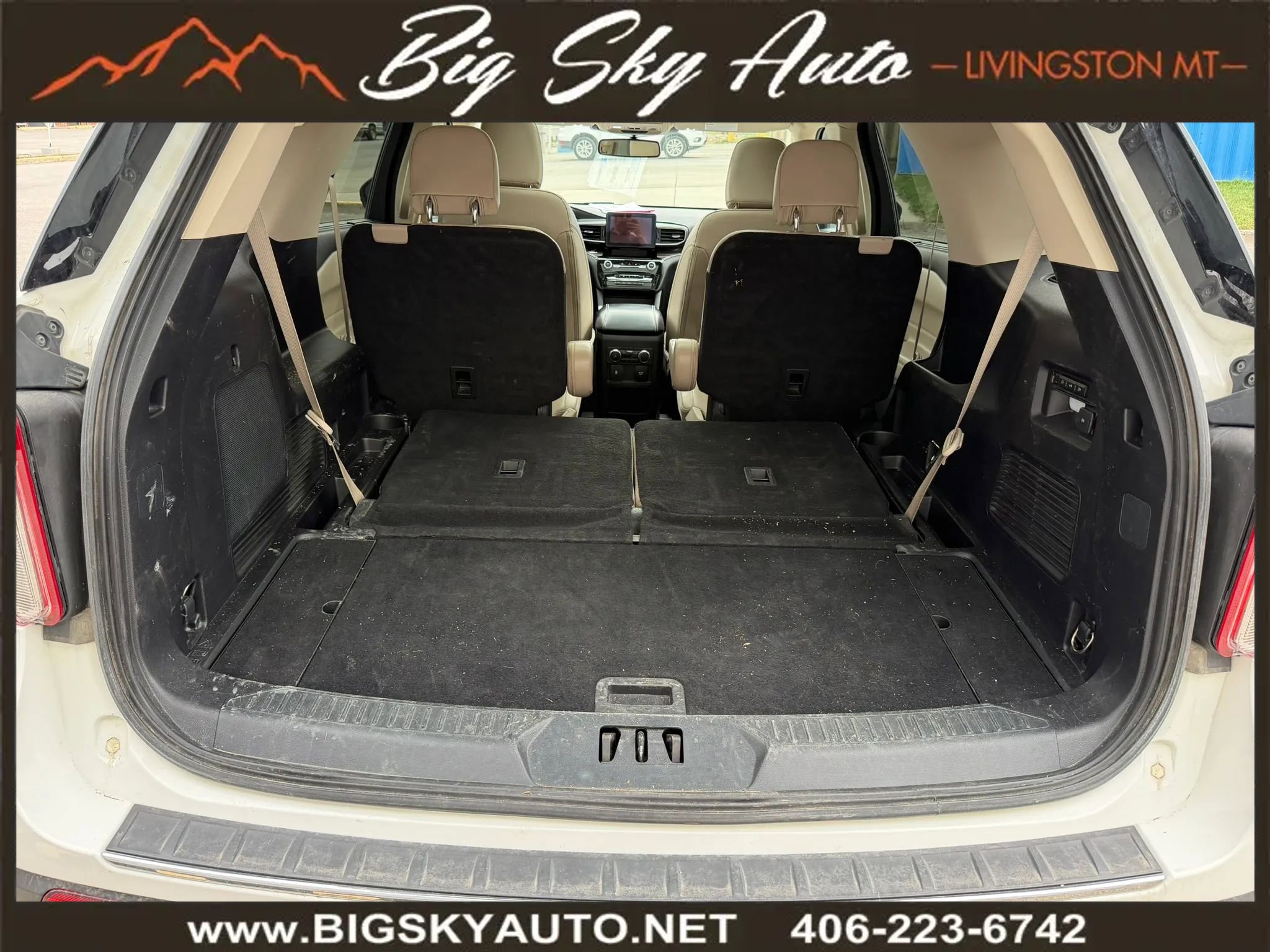 Used 2021 Ford Explorer Limited w/ Equipment Group 301A AWD/4WD image 24