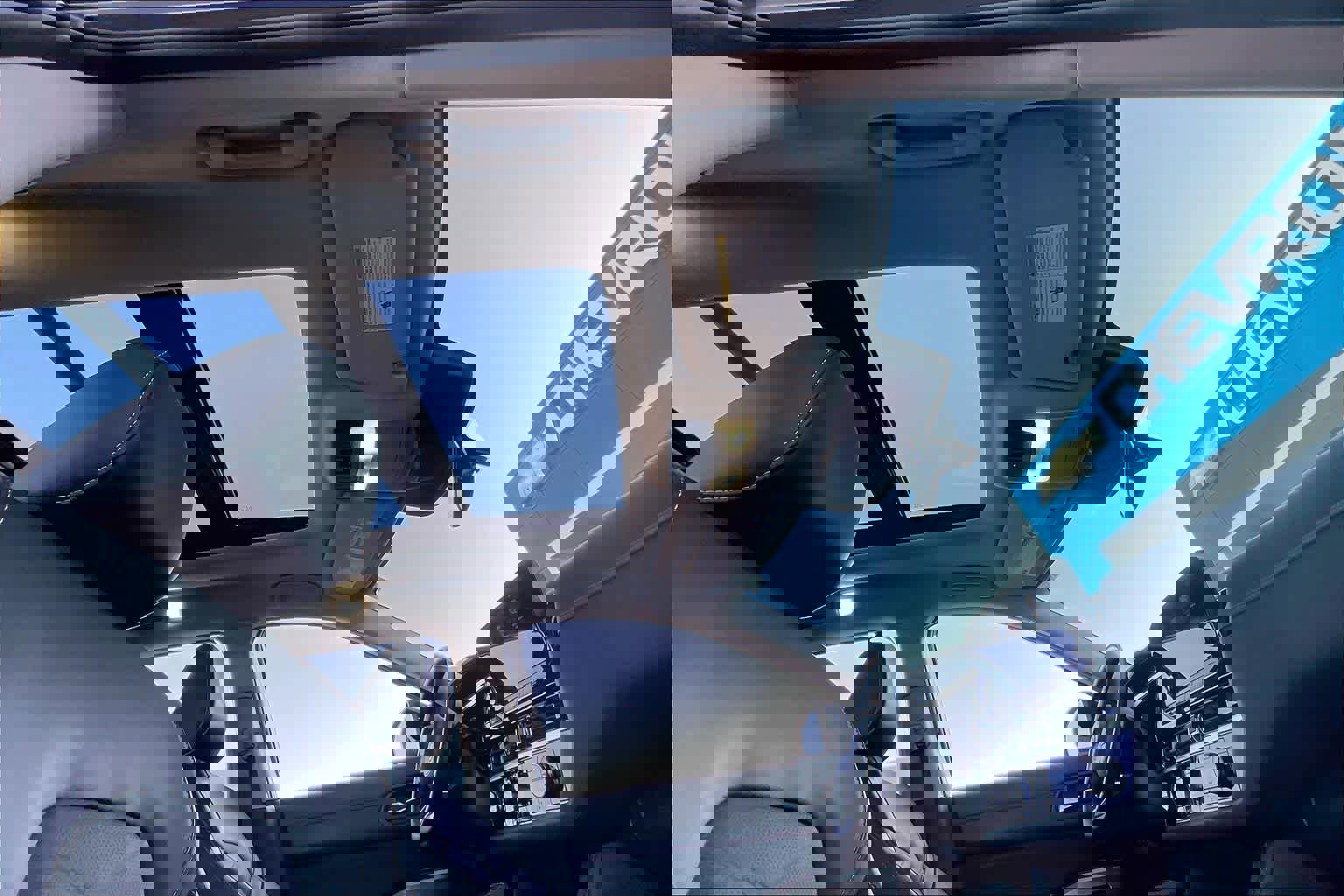 Used 2024 Nissan Pathfinder Platinum image 15