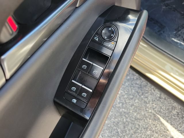 Used 2024 MAZDA MAZDA3 s AWD/4WD image 23