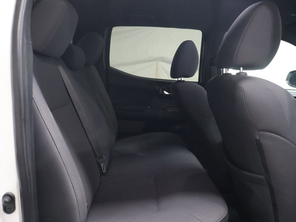 Used 2019 Toyota Tacoma TRD Sport image 12