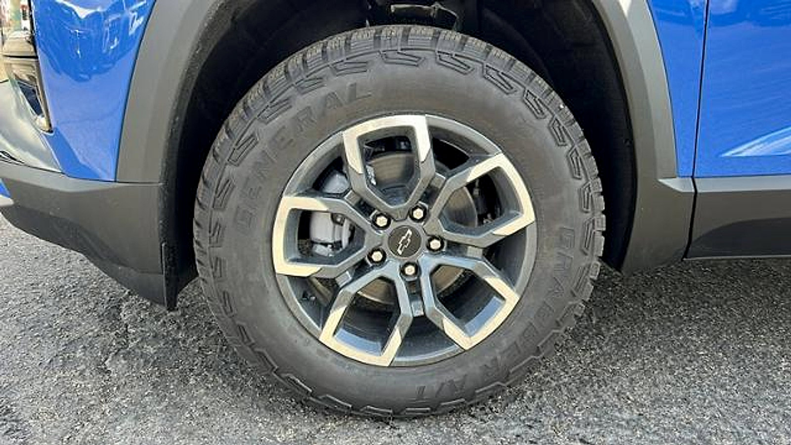 New 2026 Chevrolet Equinox ACTIV w/ Convenience Package III image 10