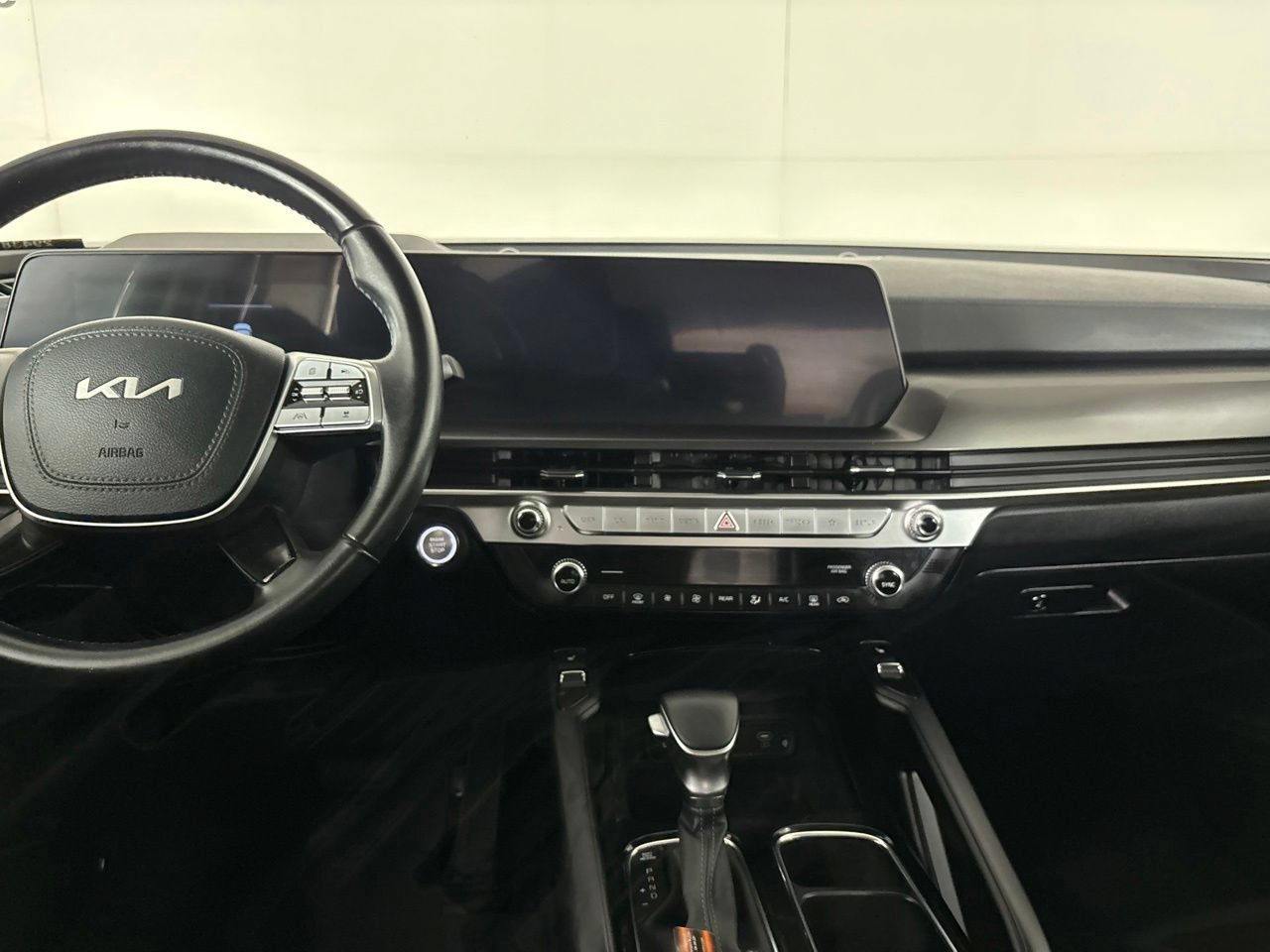 Used 2025 Kia Telluride S AWD/4WD image 29