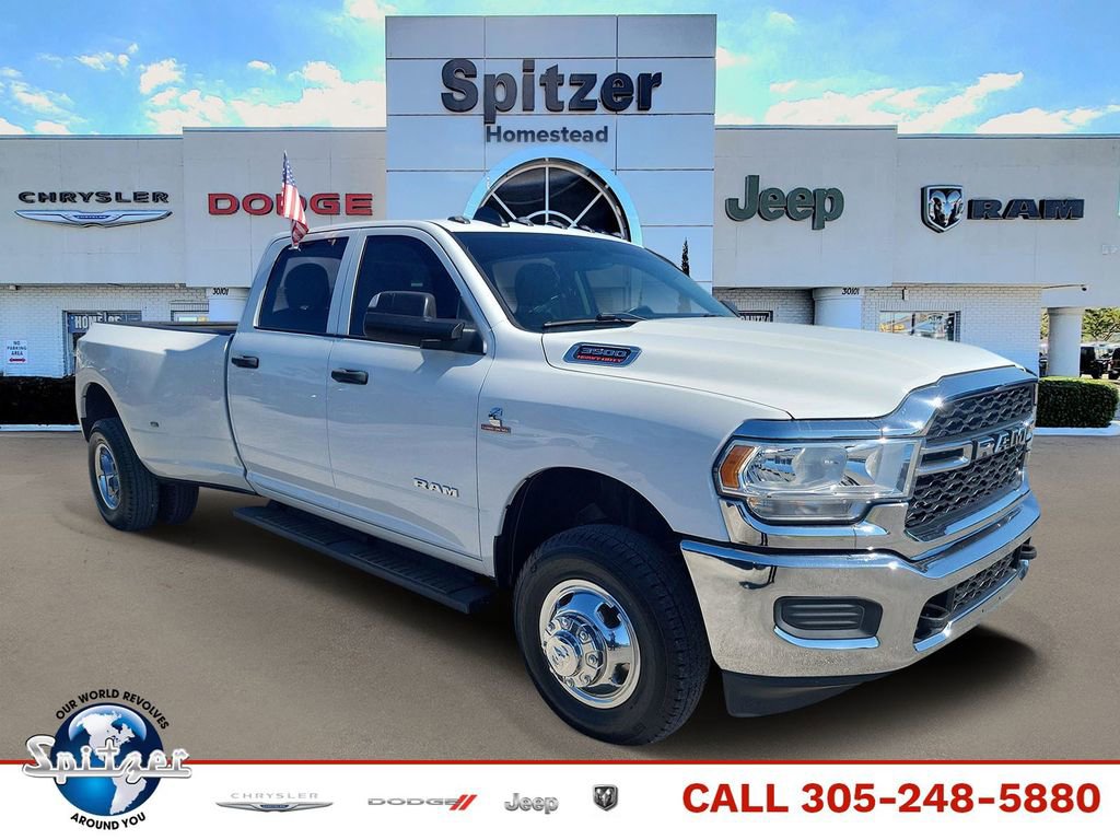 Used 2020 RAM 3500 Tradesman w/ Chrome Appearance Group image 1