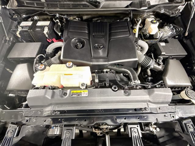 Used 2023 Toyota Tundra Limited AWD/4WD image 29