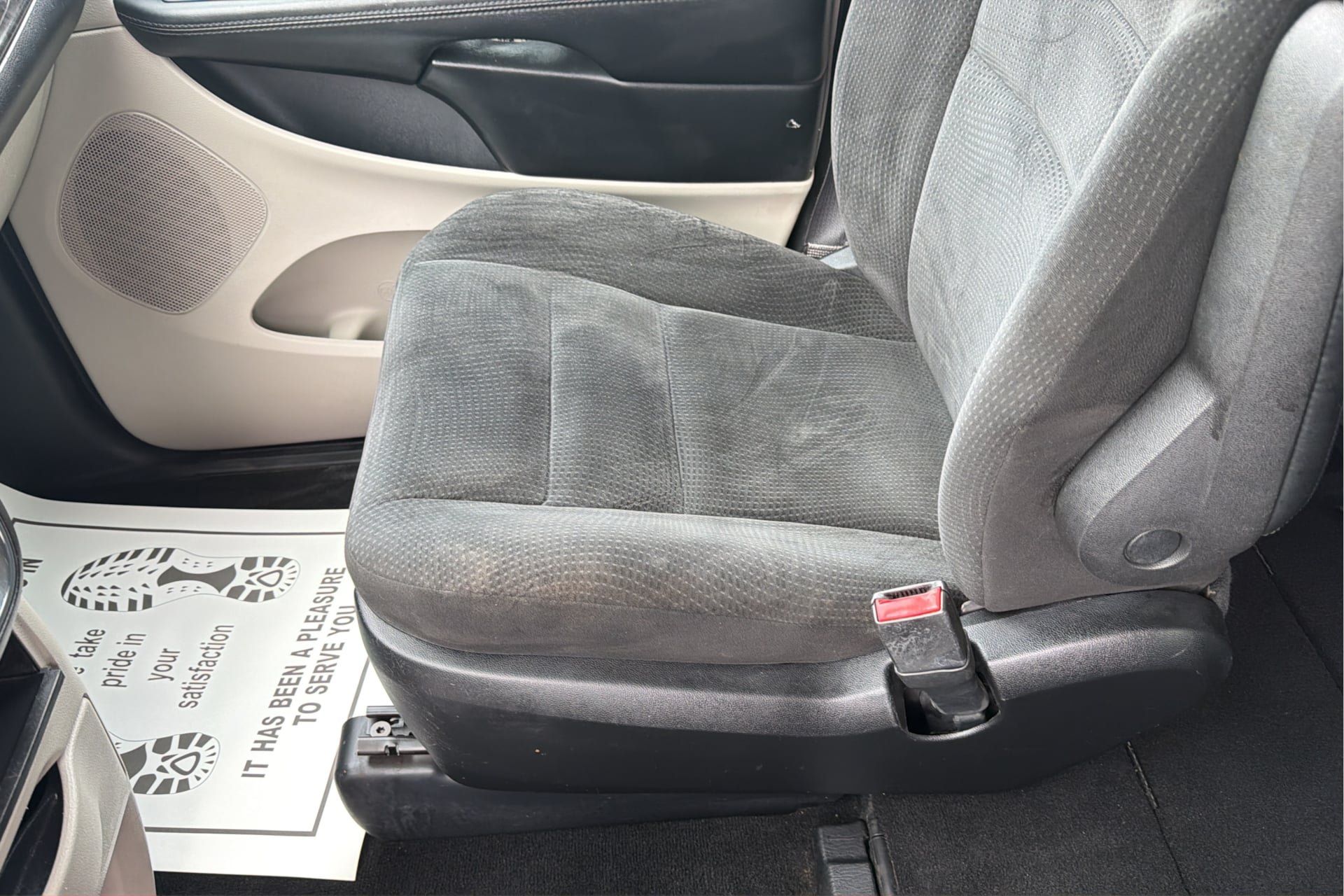 Used 2017 Dodge Grand Caravan SE FWD image 20