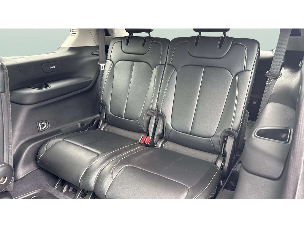 Used 2023 Jeep Grand Cherokee L Limited AWD/4WD image 14