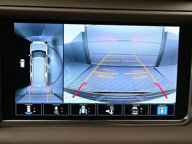 Used 2021 GMC Yukon Denali AWD/4WD image 24