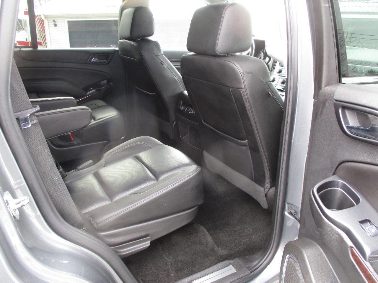 Used 2018 GMC Yukon SLT w/ HD Trailering Package image 10