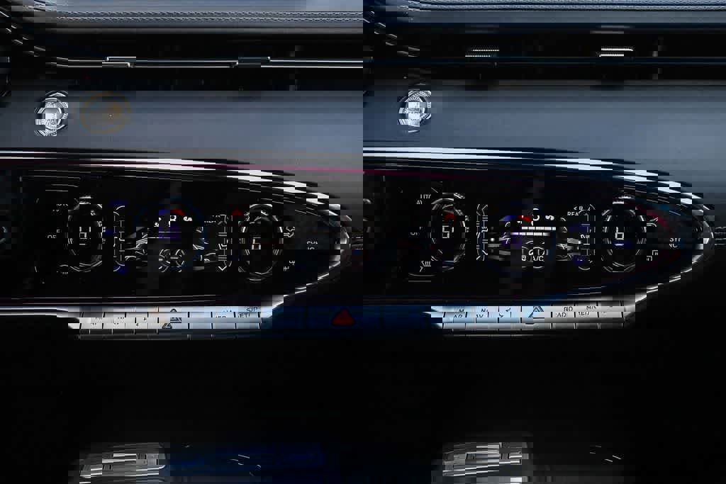 Used 2024 Genesis GV70 2.5T w/ Sport Prestige Package image 14