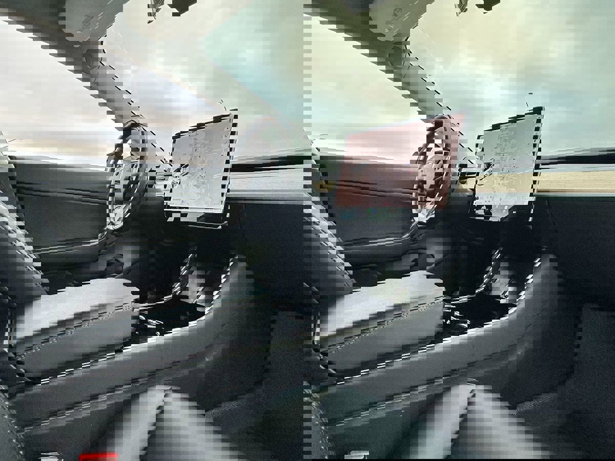 Used 2018 Tesla Model 3 Long Range image 38