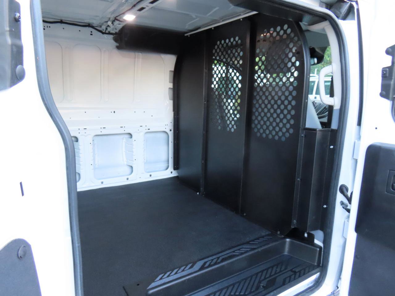 Used 2019 Ford Transit 250 130 Low Roof RWD image 13