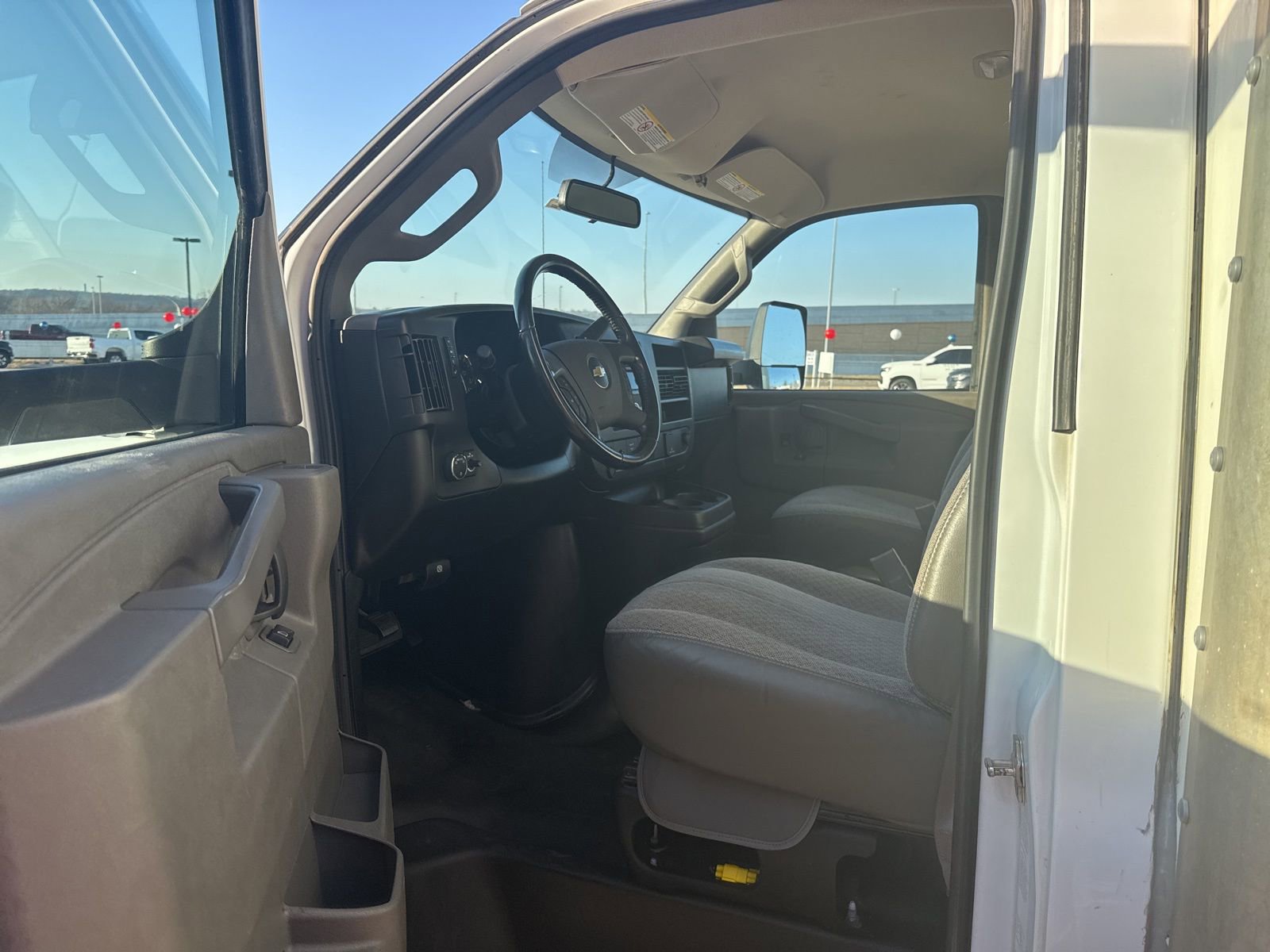 Used 2023 Chevrolet Express 3500 Work Van w/ Power Convenience Package image 12