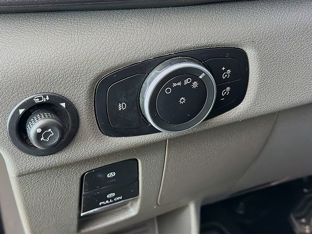 Used 2023 Ford Transit 350 XLT image 29