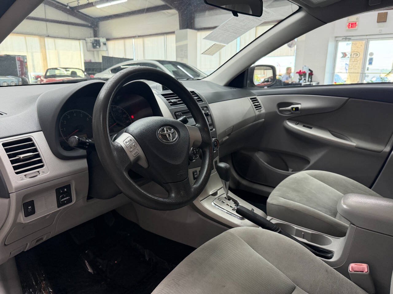 Used 2012 Toyota Corolla LE FWD image 19