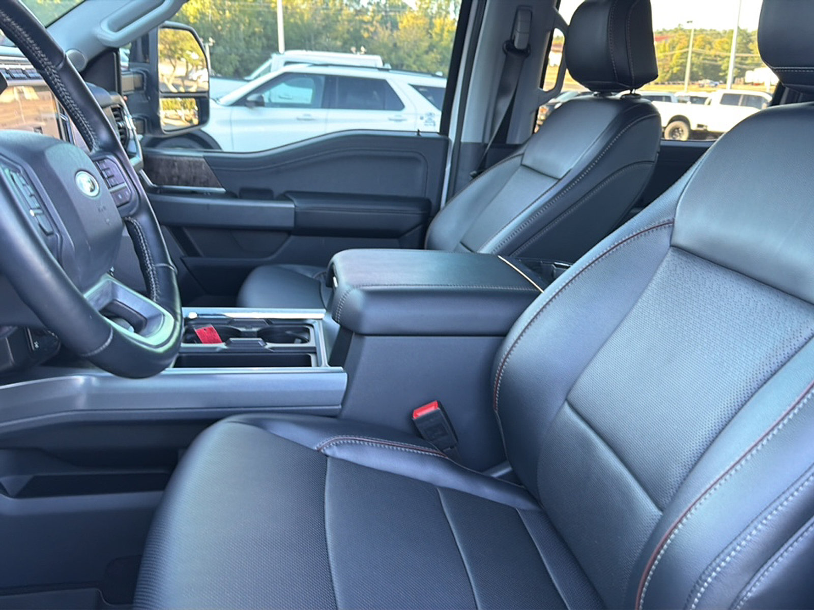 Used 2024 Ford F250 Lariat w/ Lariat Ultimate Package AWD/4WD image 20