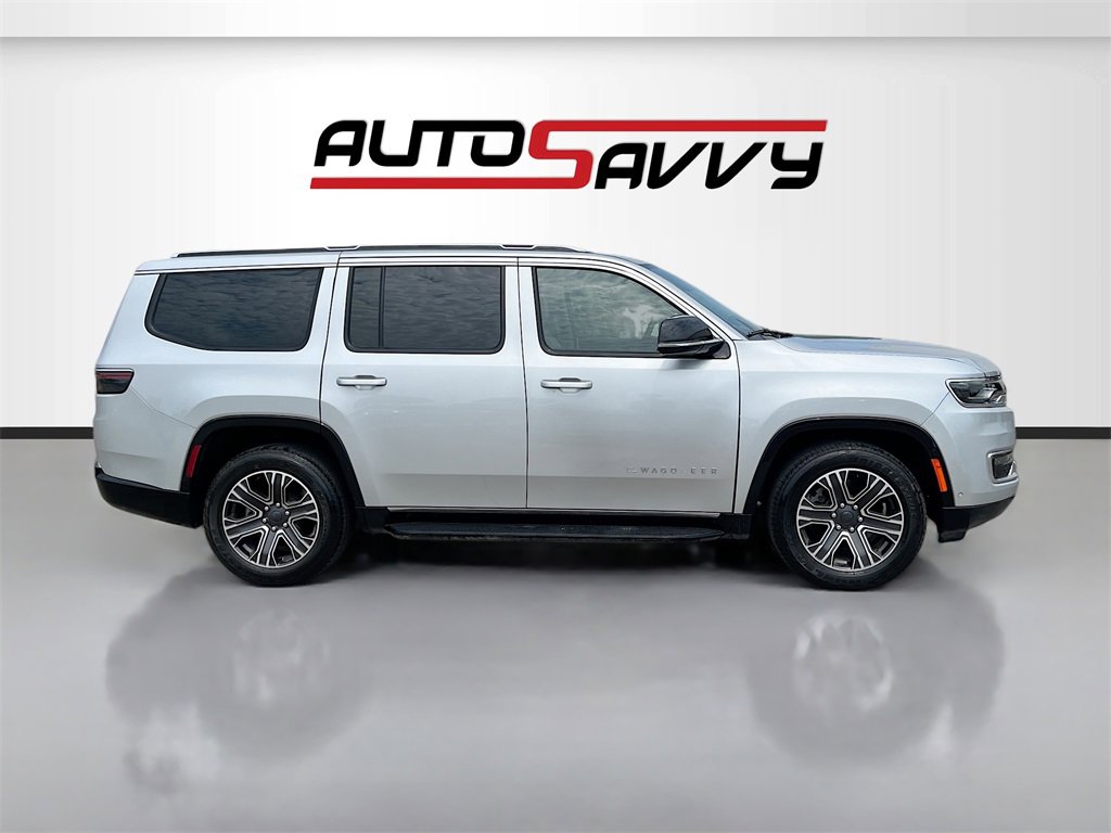Used 2023 Jeep Wagoneer 4WD w/ Premium Group I image 8