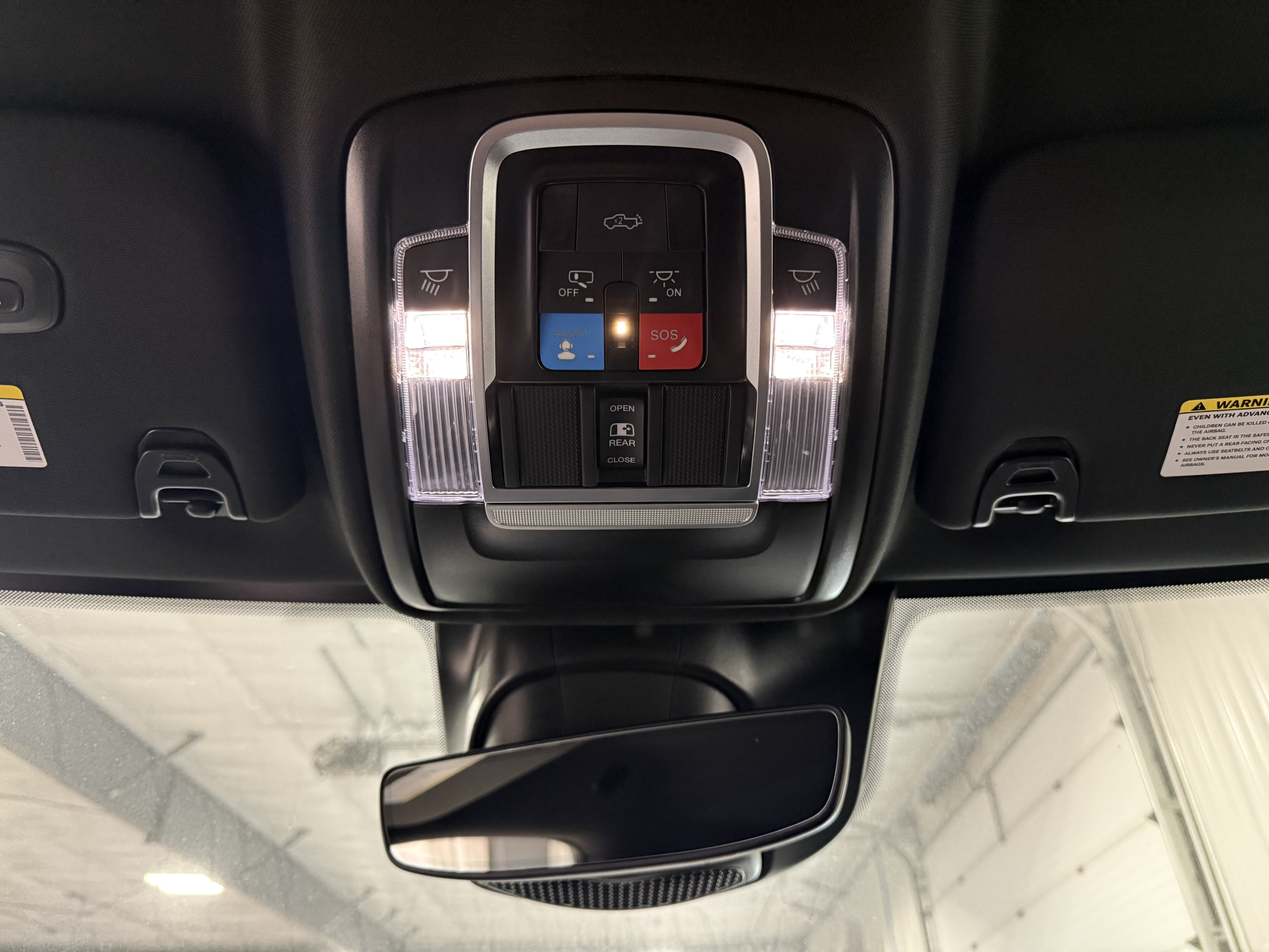 New 2026 RAM 2500 Laramie AWD/4WD image 23