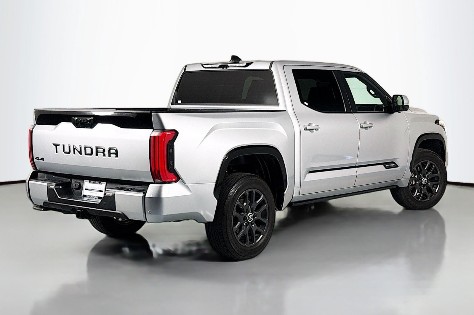 Used 2024 Toyota Tundra Platinum AWD/4WD image 13