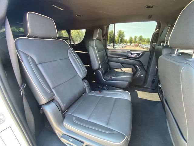 Used 2022 Chevrolet Suburban Premier AWD/4WD image 26