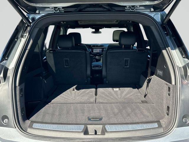 Used 2025 Cadillac XT6 Premium Luxury image 19