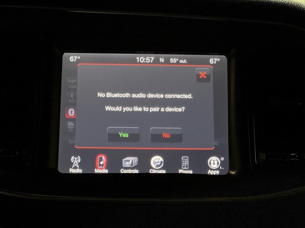 Used 2015 Dodge Challenger R/T Plus RWD image 33