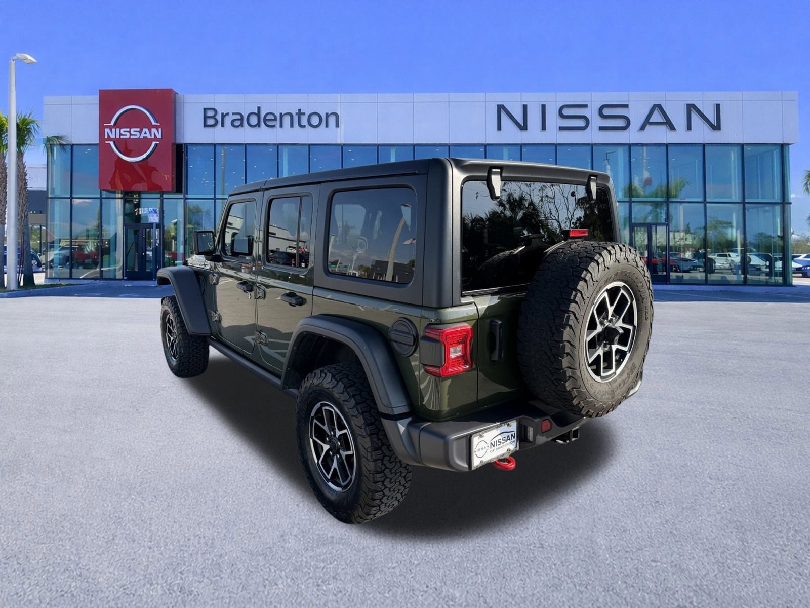 Used 2024 Jeep Wrangler Unlimited Rubicon image 7