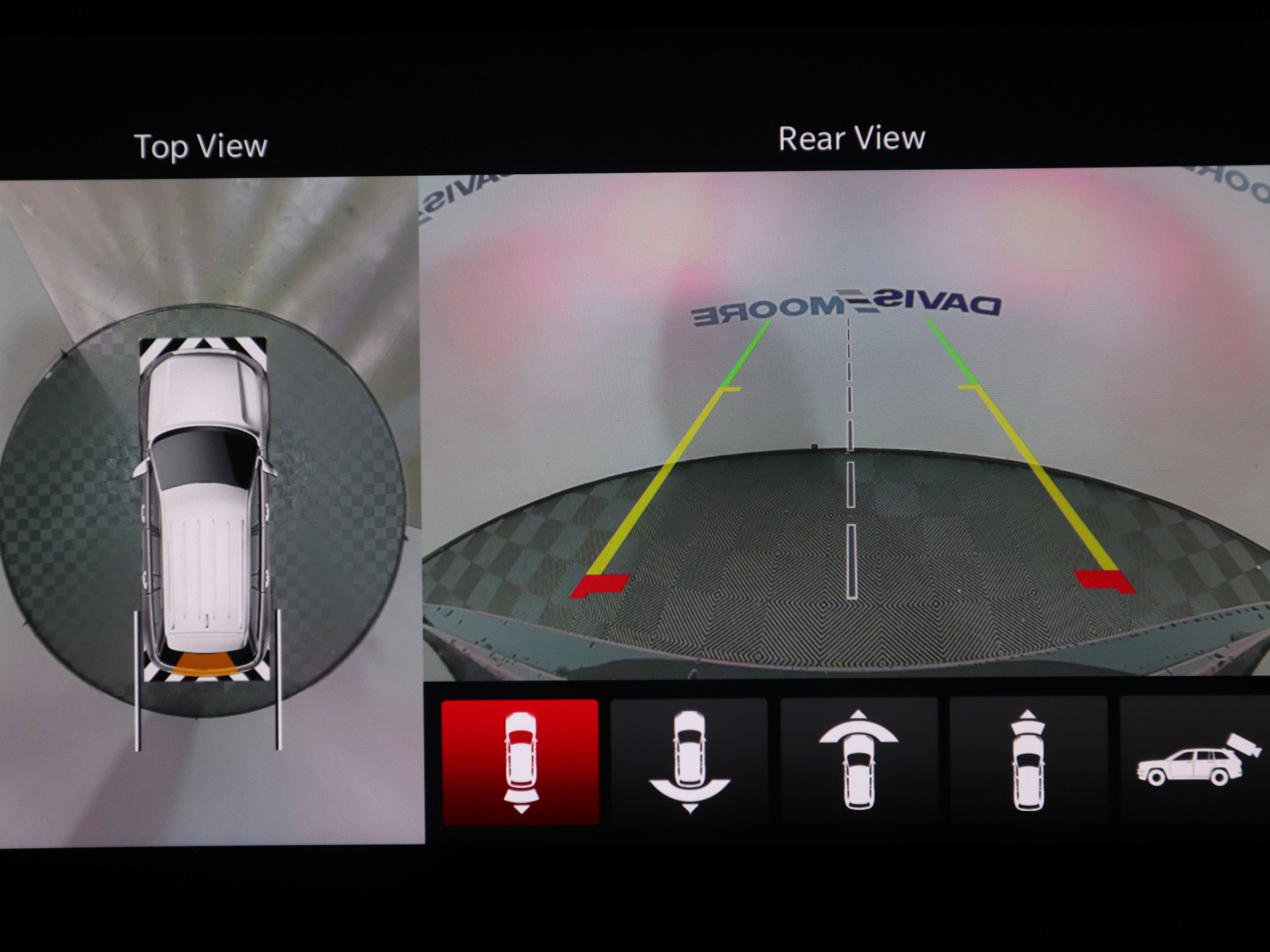 New 2025 Jeep Grand Cherokee Limited w/ Luxury Tech Group II image 24