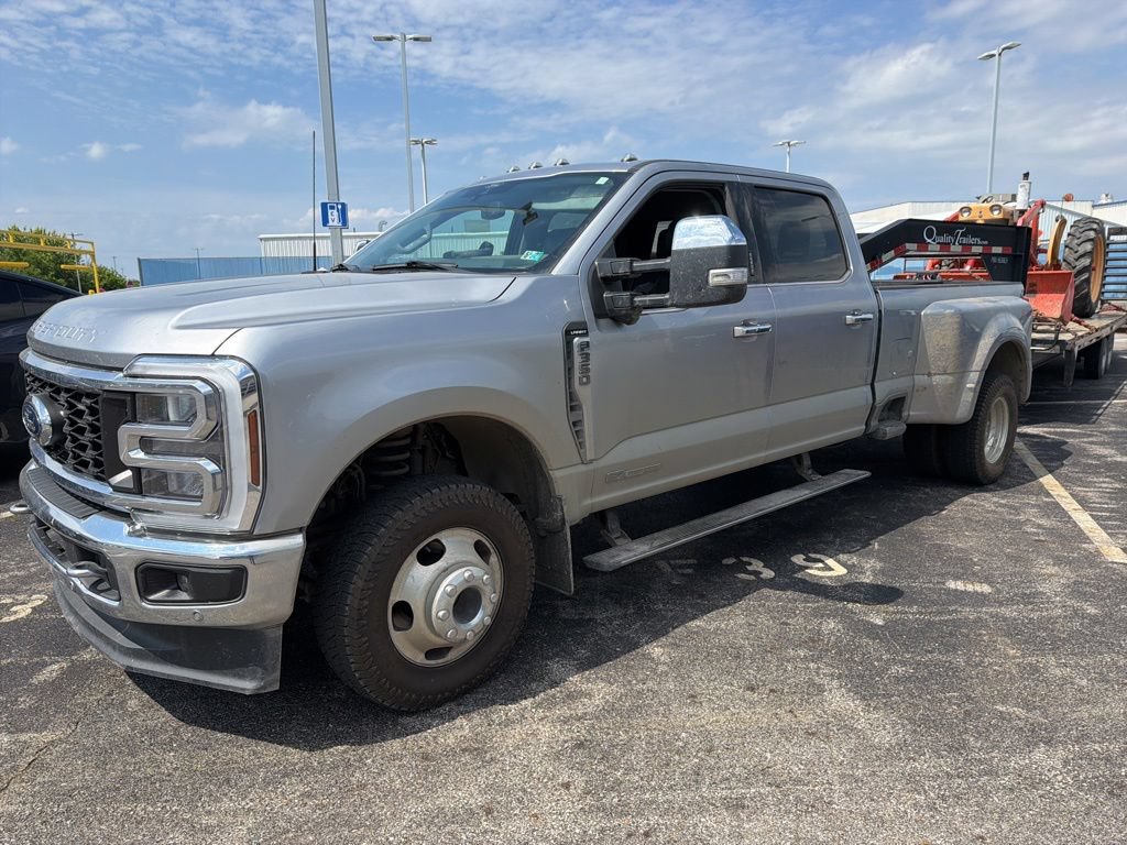 Used 2024 Ford F350 Lariat w/ Lariat Ultimate Package AWD/4WD image 5