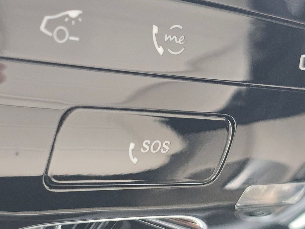 Certified 2025 Mercedes-Benz GLC 350e 4MATIC image 9