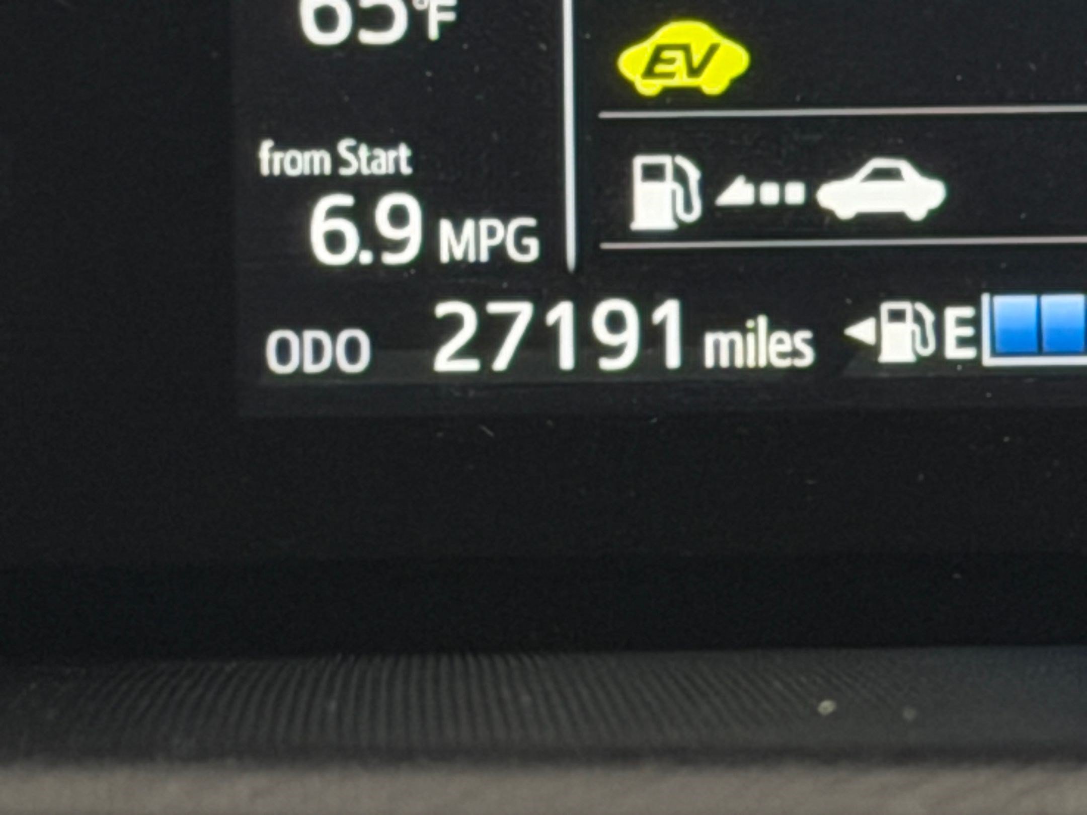Used 2018 Toyota Prius C Two FWD image 19