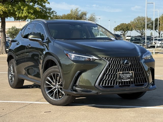 Used 2024 Lexus NX 250 FWD image 2