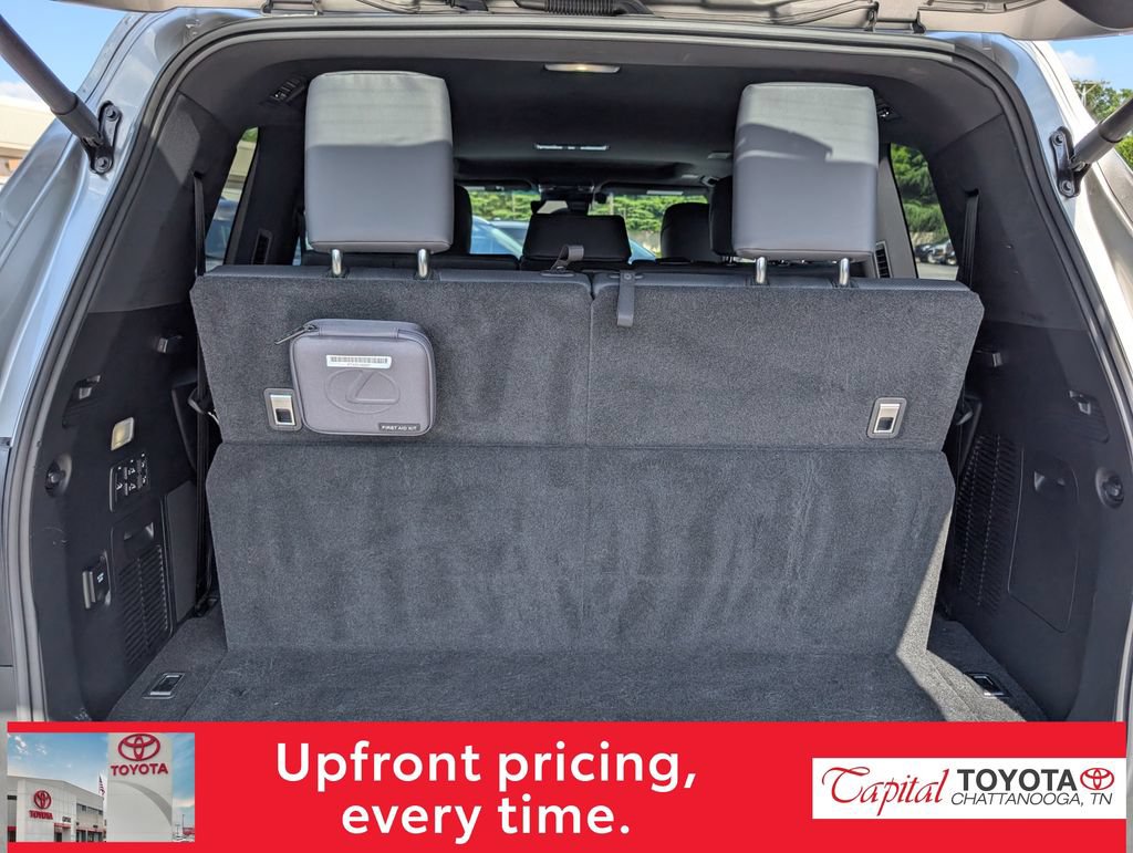 Used 2024 Lexus LX 600 4WD w/ Appearance Package image 13