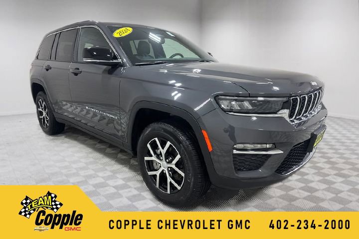 Used 2024 Jeep Grand Cherokee Limited AWD/4WD image 1