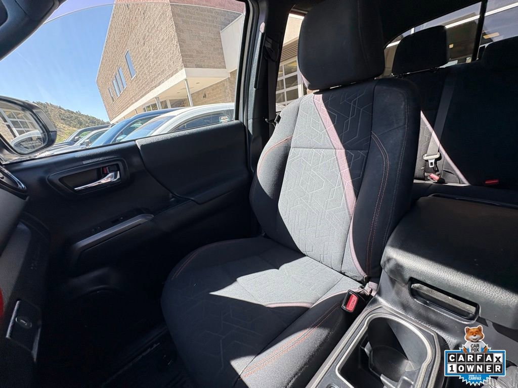 Used 2020 Toyota Tacoma TRD Off-Road AWD/4WD image 23