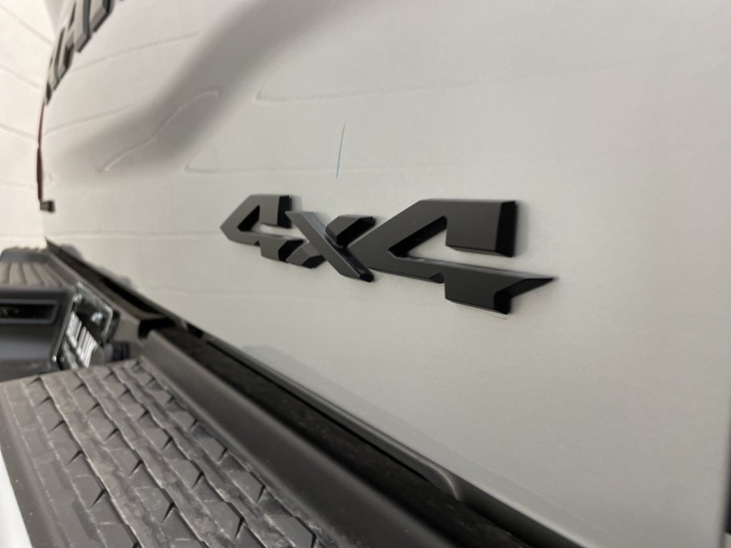 New 2026 RAM 2500 Laramie AWD/4WD image 5