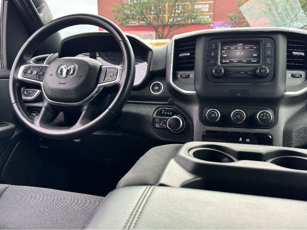 Used 2021 RAM 1500 Big Horn image 31