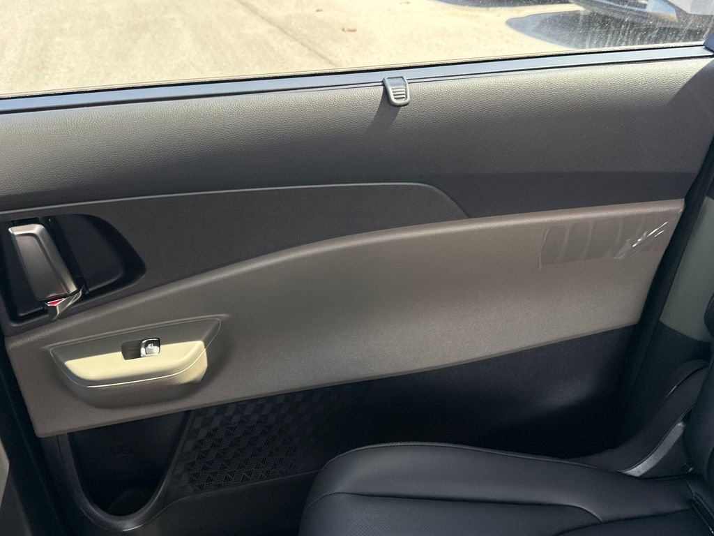 New 2026 Kia Carnival EX image 15