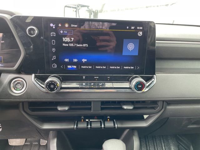 Used 2023 Chevrolet Colorado W/T image 14