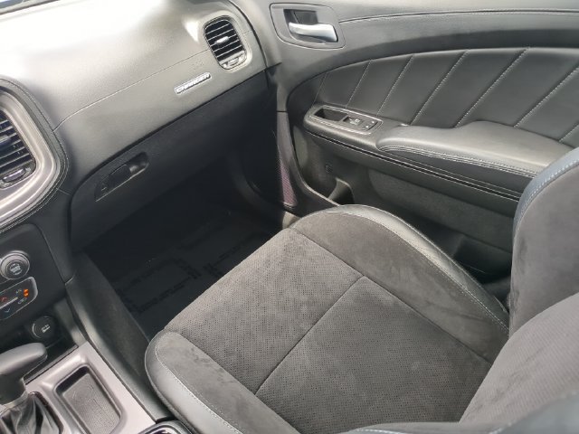 Used 2023 Dodge Charger R/T w/ Plus Group RWD image 19