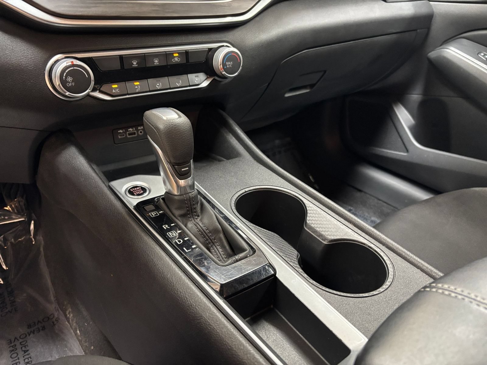 Used 2025 Nissan Altima 2.5 SV FWD image 41