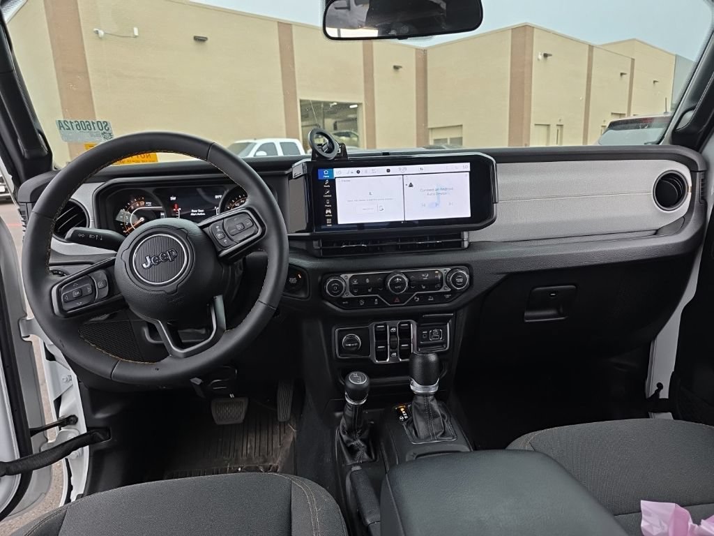 Used 2024 Jeep Gladiator Sport AWD/4WD image 10